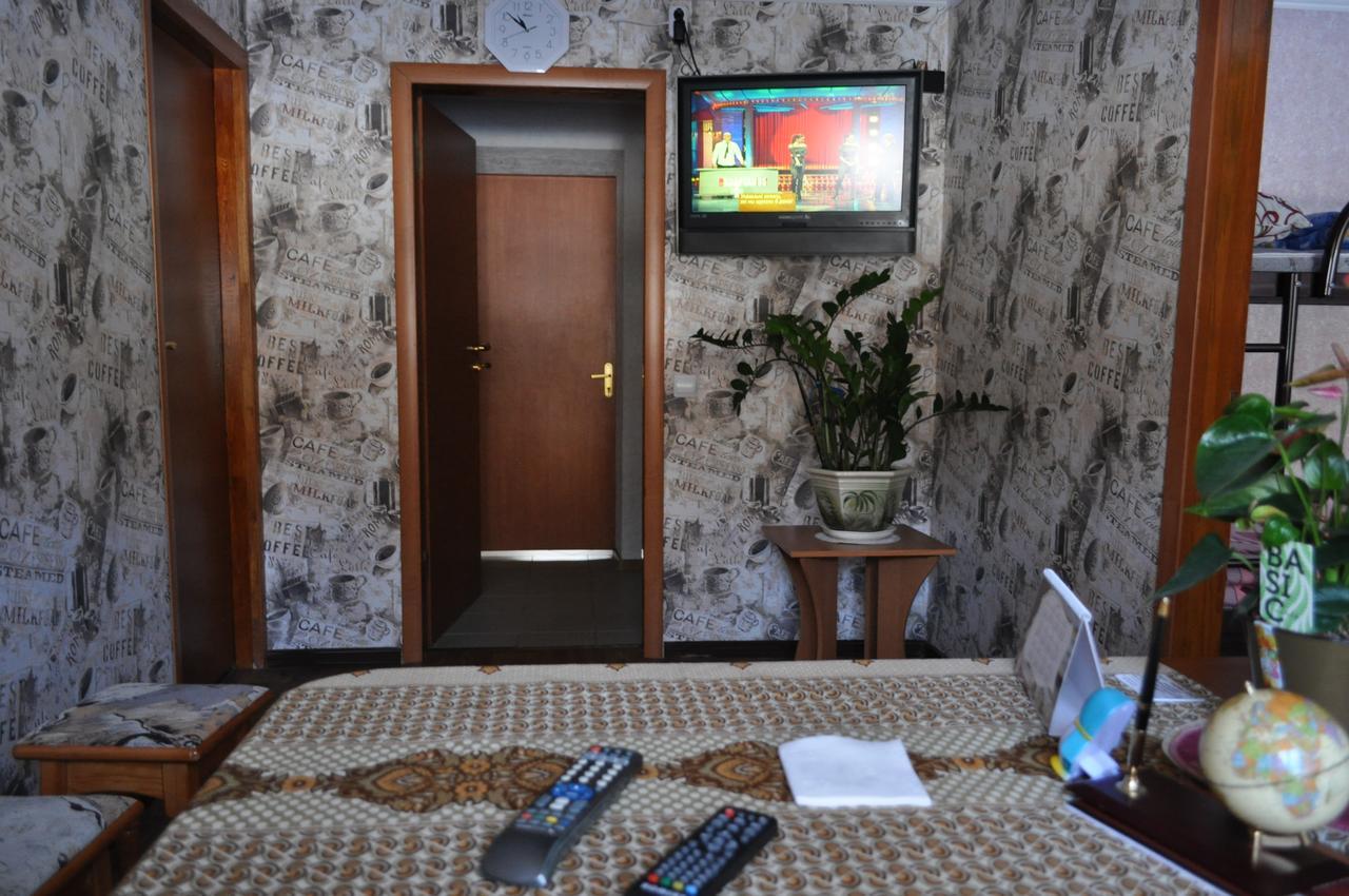 Hostel Bayit Кременчуг Экстерьер фото